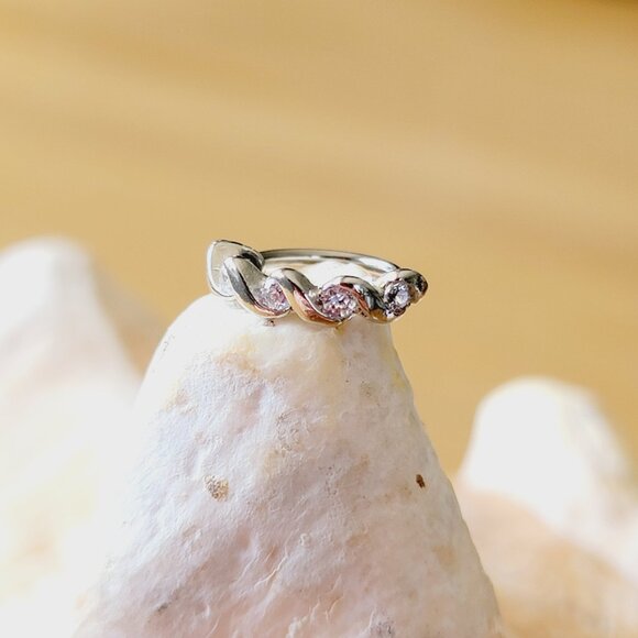 18G Clear CZ twist nose or cartilage hoop surgical steel seamless ring NWT - Picture 5 of 5